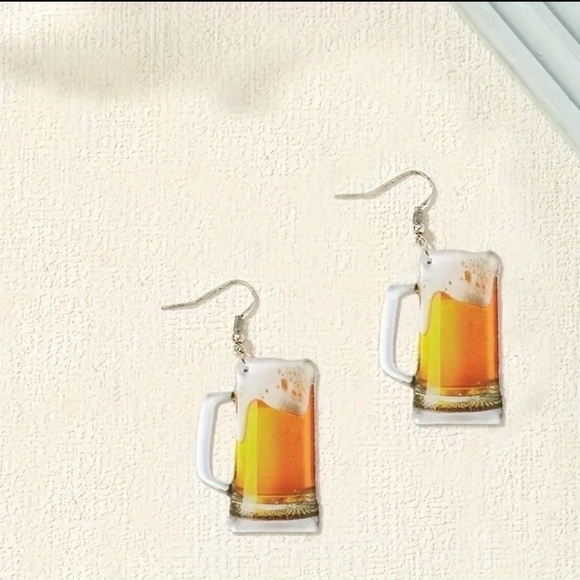 Creative Beer Mug Drink Womens Dangle Acyrlic Summer Festive Earrings NWT - Picture 5 of 5